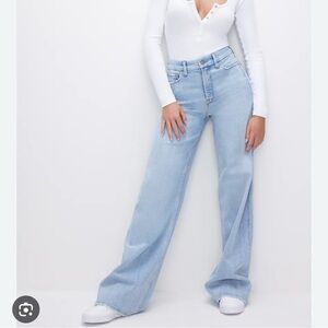 NWOT Good American Light Blue Good Skate Wide Leg
